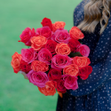 Букет из 25 роз яркий микс (Эквадор) купить