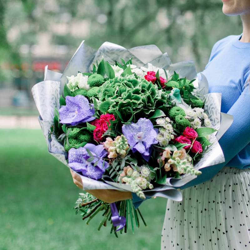 Купить Букет с гортензией, орхидеей и хризантемой с доставкой в СПб |  Интернет-магазин ЦветыОптРозница
