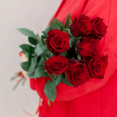 7 эквадорских красных роз Фридом 70см купить