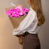 Букет из 7 розовых хризантем(с упаковкой) заказать