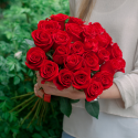 Букет из 25 красных роз с доставкой